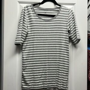 Gap maternity short sleeve top